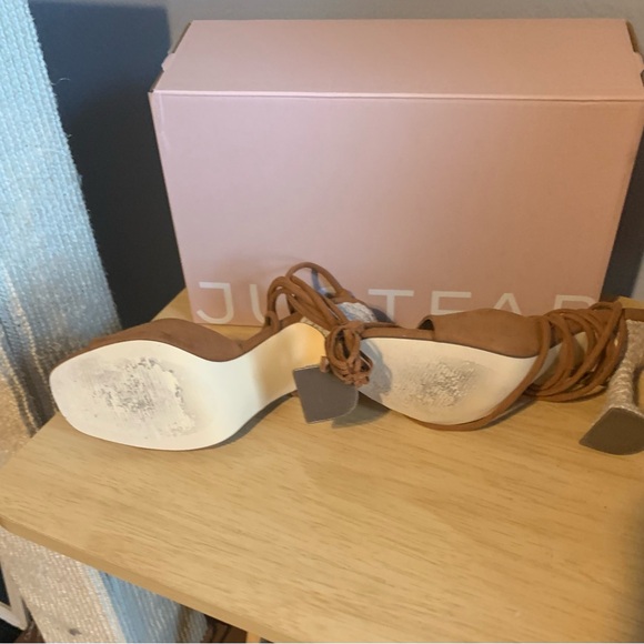 NWB Just Fab faux suede sandal 👡 ties up ankle size 6 - Picture 2 of 5